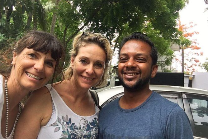 Chauffeur guide and Tour organizer - Starting at Kandy Lake: Smooth Pickup and Easy Returns