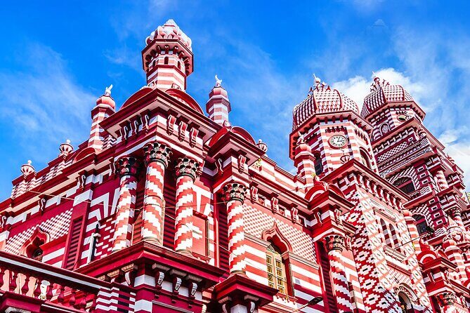 Colombo City Tour - Getting picked up in an air-conditioned private car (and why that matters)