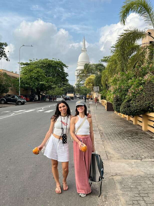Colombo: Private City Tour with Local Food Tour by Tuk-Tuk - Colombo sightseeing stops that make sense with food time