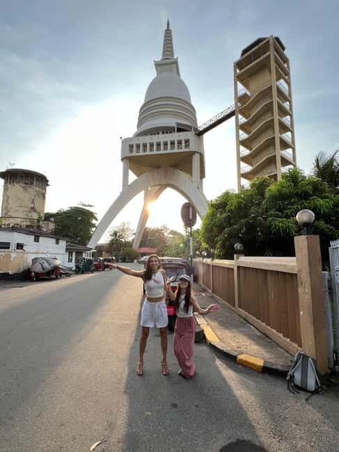 Colombo: Private City Tour with Local Food Tour by Tuk-Tuk - Who should book this tour, and who should skip it
