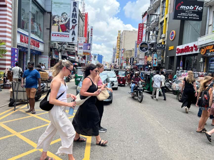 Colombo: Private Tuk-Tuk City Tour with All Entry Fees - Viharamahadvi Park and the break that resets your head