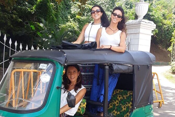 Colombo Private Tuk-Tuk City Tour with All Entry Fees Included - Maritime-to-coastal Colombo: Lighthouse, Old Parliament, and the colonial lane