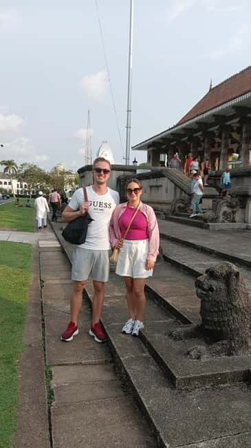 Colombo: Sightseeing Tour by Tuk Tuk Safari - All Inclusive - Sri Kailawasanatan Swami Temple: Dravidian-Style Details