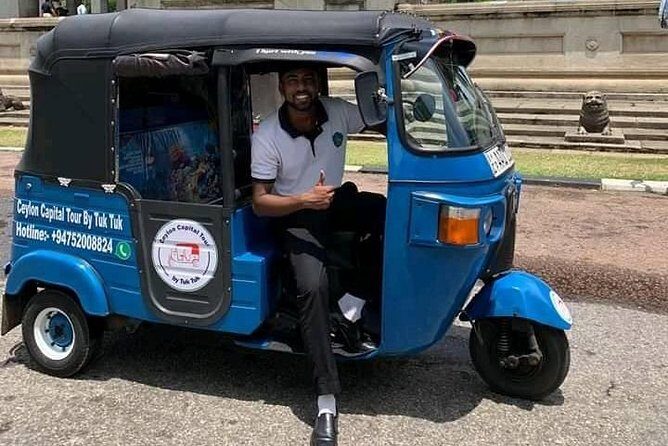 Colombo Tuk Tuk City Tour -Sightseeing Entry Fees & Food Included - Red Mosque, Kayman’s Gate, and Wolvendaal Church: quick Dutch and Islamic landmarks in Pettah