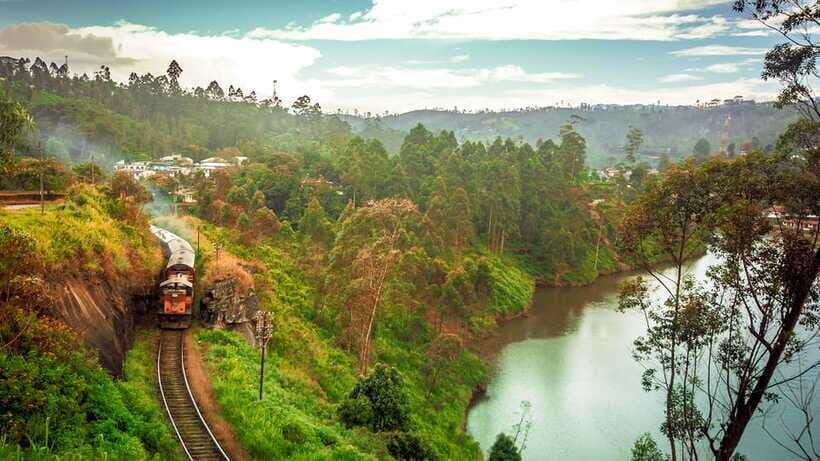 Ella: First Class Scenic Train Ticket To/From Nanuoya - Transfers and timing: what changes with Ambewela