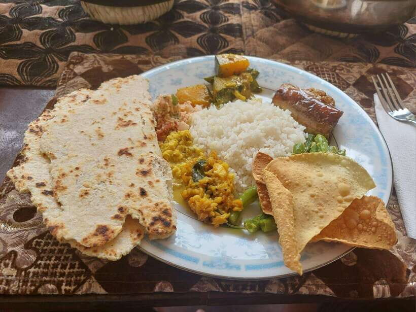 Ella: Sri Lankan Authentic Cooking expirience - The 2-hour rhythm: spice intro, then you cook for real
