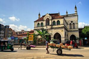 Explore Colombo by Tuk Tuk – All Entry Fees Included - How the tour runs: morning vs afternoon, and how to plan your day