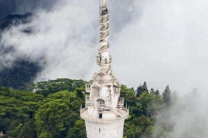 From Kandy: Ambuluwawa Full-Day Tour with Local Guide - How the rest of the day flows from tower to tuk-tuk