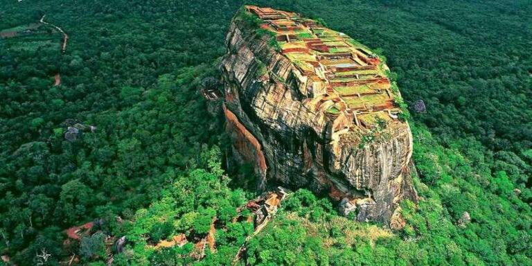 From Kandy: Sigiriya Guided Tuk-Tuk Tour - Matale Hindu Temple and the cinnamon-spice stop before the long climbs