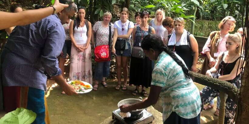 From Kandy: Sigiriya Rock & Dambulla Cave Temple Adventure - Dambulla Cave Temple: big Buddha energy, plus a climb you’ll feel