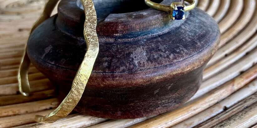 Galle: Traditional Gems & Jewellery Workshop with Transfers - Price and Value: The Lesson Is $13, the Keepsake Costs Extra