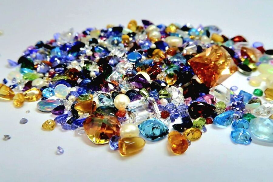 Galle: Traditional Gems & Jewellery Workshop with Transfers - Learning From the Family: Small Group Means Real Attention