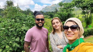 Kandy: Guided City Tour by Tuk-Tuk - Hilltop viewpoints and the Ambuluwawa-style climb you’ll want to time right
