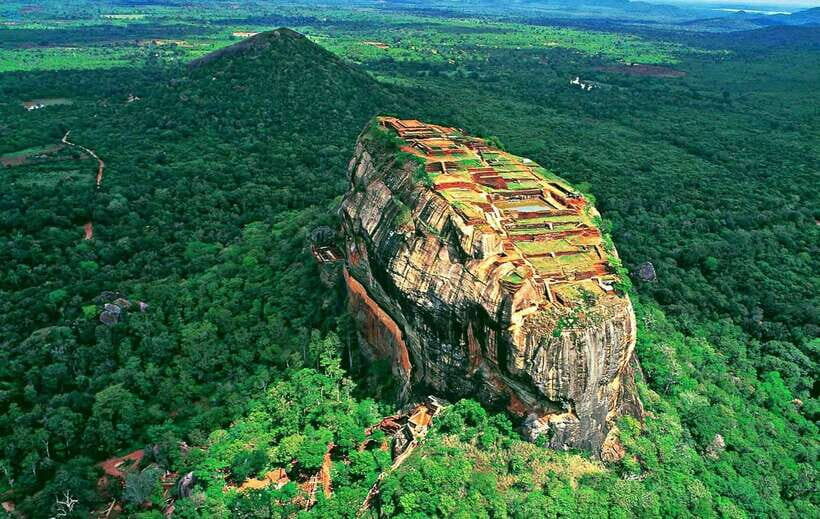 Kandy: Sigiriya Fortress & Cave Temple Full Day Private Tour - Lunch at Tropical Village Hotel: filling, but watch the drinks