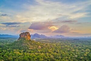 Private Dambulla Sigiriya Tour from Kandy with friendly chauffeur - Stop One in Matale: Sri Muthumari Amman Kovil (a quick temple breather)