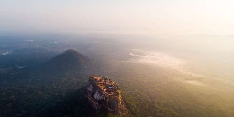 Sigiriya and Pidurangala Rock From Colombo - Colombo pickup and the guided Lion Rock start