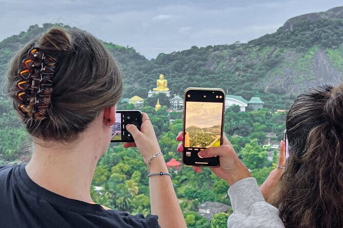 Sigiriya & Habarana: Sunrise Hot Air Balloon Ride Experience - Breakfast, tea, cold water, and champagne after landing