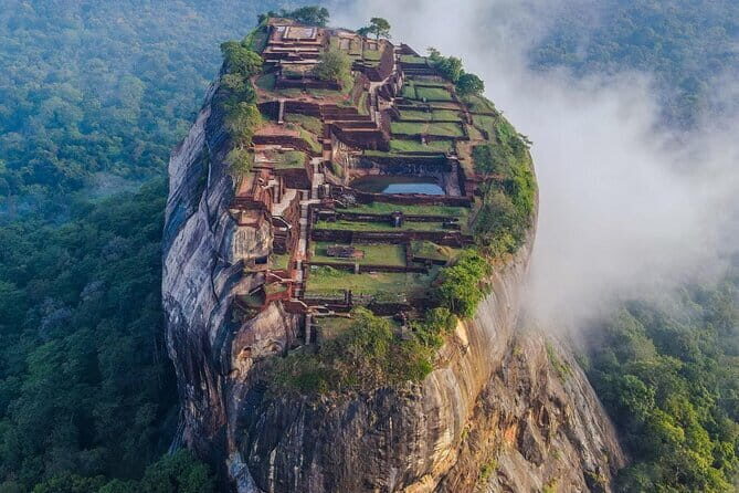 Tailor-made Multi-day Private Tour Packages in Sri Lanka - The road start near Negombo and your airport-or-hotel landing