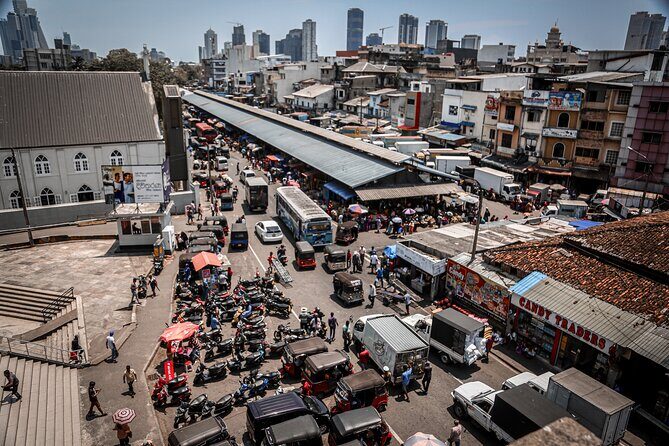 Tuk It Easy Colombo - Rooftop markets and a drink: how the view changes the city